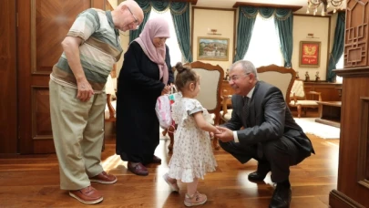 Vali Doruk, şehit abisini makamında ağırladı