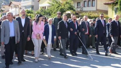 Amasya'da "Engelleri Birlikte Kaldırıyoruz" temalı yürüyüş düzenlendi