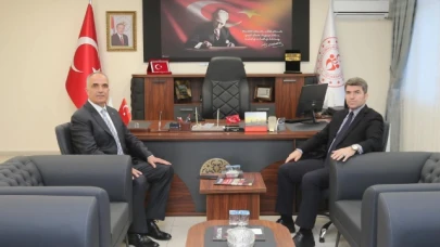 Bakan, öğrencilerle bir araya geldi