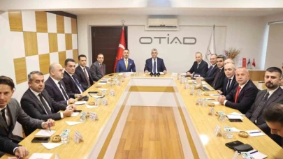 Bakan Ömer Bolat: ''Dünyada tekstilde 4'üncü sıradayız, konfeksiyonda ise 6'ncı sıradayız''