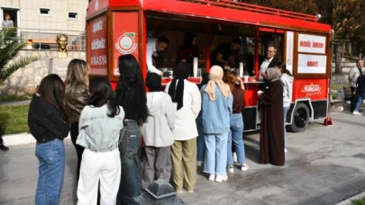 Başkan Sevindi'den öğrencilere sıcak çorba