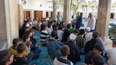 Bayram, Büyük Ağa Kur'an Kursu'nda incelemelerde bulundu