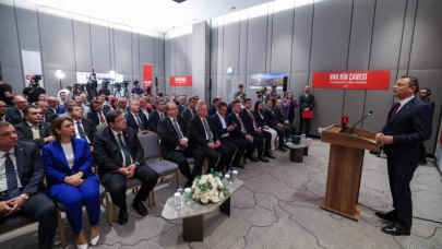 CHP Genel Başkanı Özel: "İktidarı bir şekilde erken seçime zorlamak durumundayız"