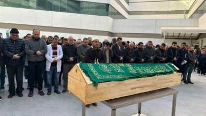 Doktor görevi başında hayatını kaybetti