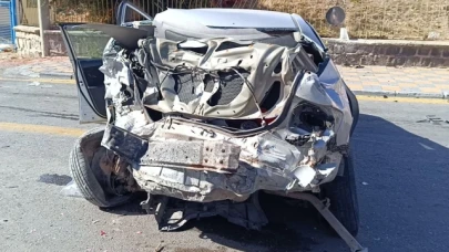 Freni patlayan kamyonet dehşet saçtı: 1 ölü, 1'i ağır 6 yaralı
