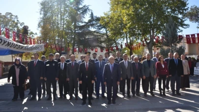 Göynücek'te Atatürk Anıtı'na çelenk sunuldu