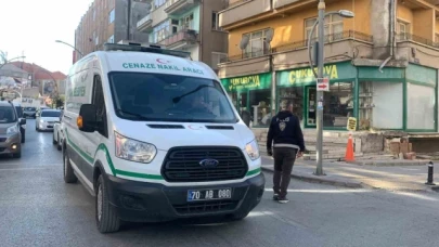 Haber alınamayan yaşlı adam evinde ölü bulundu