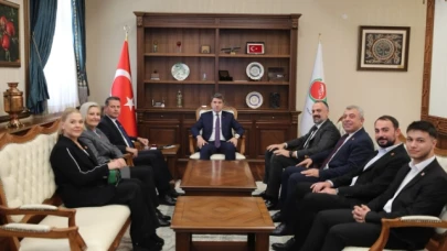 Karagöz ve İl Yönetiminden Bakan'a ziyaret