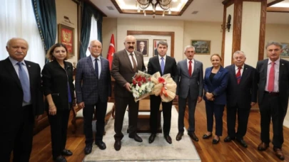 Mermer ve yönetiminden Bakan'a ziyaret