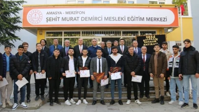 Mesleki Eğitim Merkezi'nde Sertifika Heyecanı Yaşandı