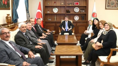 MHP heyetinden Bakan'a ziyaret