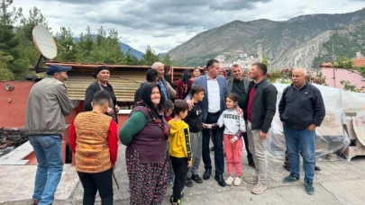 Milletvekili Karagöz'den evi yanan aileye ziyaret