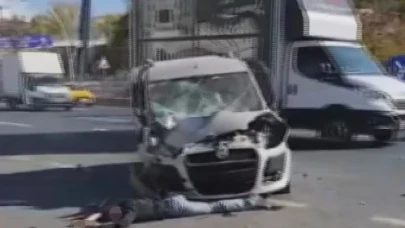 Otomobil aydınlatma direğine çarptı: 1 yaralı