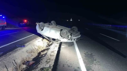 Trafik kazası: 2 ölü 1 yaralı