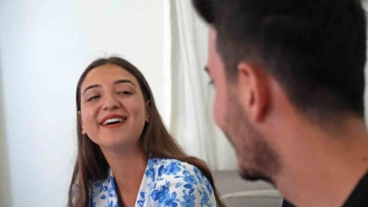 Yedi yıl boyunca 'bizim evde damat yok' diye şarkı söyleyip evinin damadı yaptı