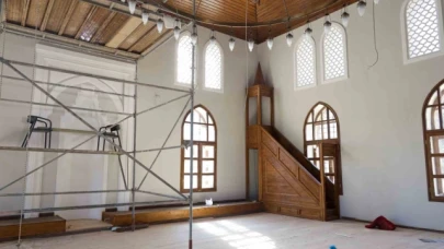 1665 yılında Kara Mustafa Paşa tarafından yaptırılan cami ibadete açılıyor