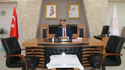 "24 Kasım Öğretmenler Günü'nü kutluyorum"