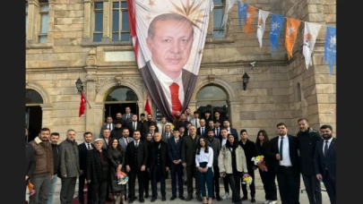 AK Gençlik ‘Alıcı’ya Emanet