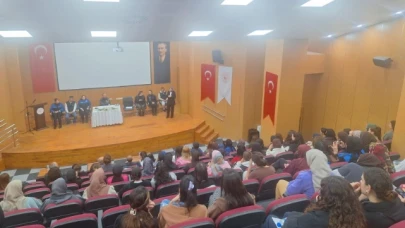 Amasya'da yurt öğrencilerine bilgilendirme yapıldı