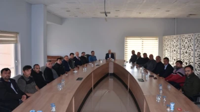 Başkan Şahin'den emekli olan personele veda yemeği