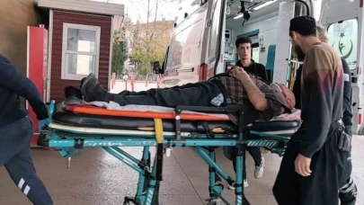 Çöken çatıdan düşen adam yaralandı
