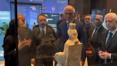 Cumhurbaşkanlığı İletişim Başkanı Altun'dan "kültürel seferberlik" çağrısı