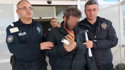 Hastane personelinin dikkati, başkasının kimliğiyle ameliyat olan aranan şahsı yakalattı