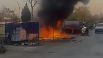Hurda atıklar alev alev yandı