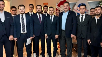 İpek'ten Akgül ve Pasun'a tebrik