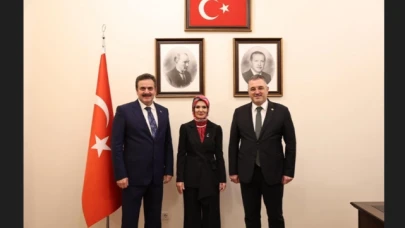 İpek ve Çilez'den Bakan Göktaş'a Ziyaret