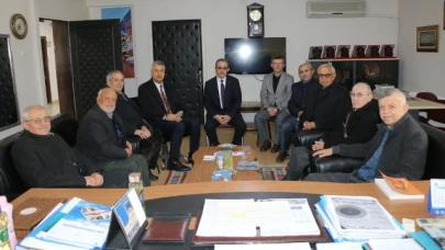 Katipoğlu, emekli öğretmenlerle buluştu