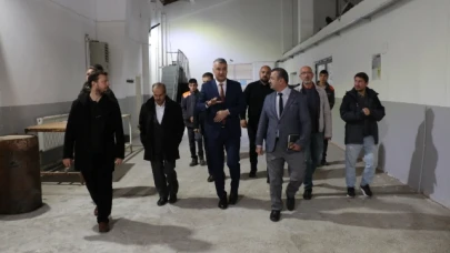 Katipoğlu, öğretmen ve öğrencilerle bir araya geldi