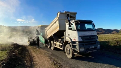 Merzifon'da BSK asfalt çalışmaları devam ediyor
