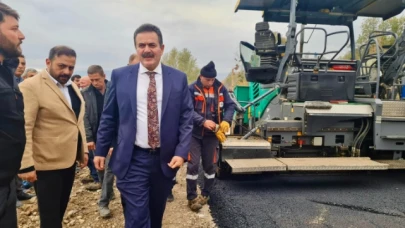 Milletvekili İpek, asfalt çalışmalarını yerinde inceledi