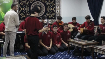 Müzik Akademisi'nin ilk konuğu Doç. Dr. Bilici oldu
