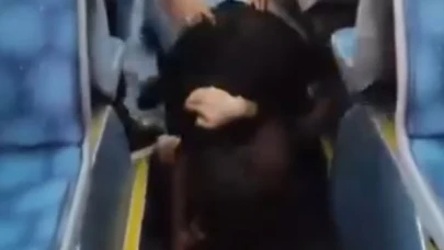 Otobüs içinde 'yan bakma' kavgası