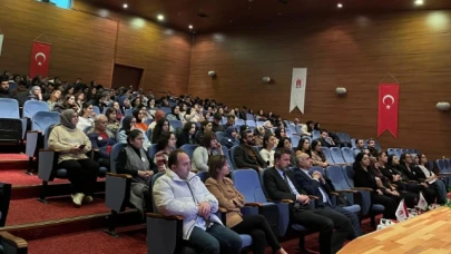 Prematüre Bebeklerin Sağlık Sorunları ve Bakım Yaklaşımları Ele Alındı