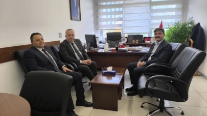 Turabi'den Hac ve Umre Daire Başkanı Özel'e ziyaret
