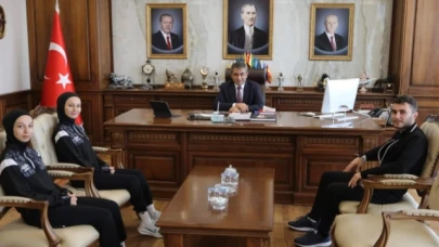 Uzun, Taekwondo Antrenörlerini Misafir Etti