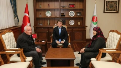 Vali Bakan, şehit ailesini misafir etti