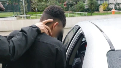 Yolcu otobüsünden inerken eroin ve kokain ile yakalanan şahıs tutuklandı
