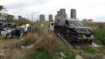 14 yaşındaki sürücü cipiyle otomobile çarptı: 1 ölü