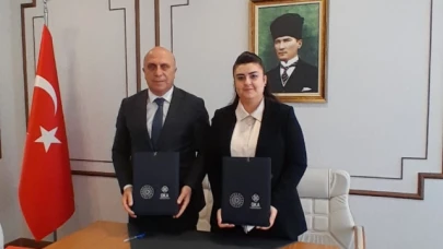 Amasya'da şer iye sicillerinin çevirisi için imzalar atıldı