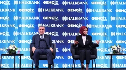 Bakan Göktaş, "Yıllarca okul sonrası kasiyerlik yaptım, Avrupa'nın ilk başörtülü milletvekili oldum"
