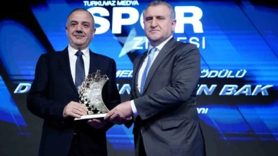 Bakan Osman Aşkın Bak: "2026 FIFA Dünya Kupası'na gidip, güzel işler yapmak istiyoruz"