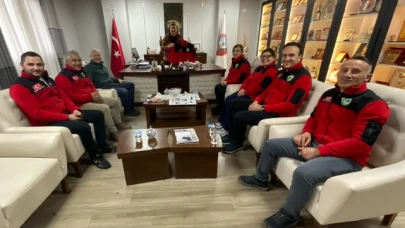 Başkan Özyol makamında misafirlerini ağırladı