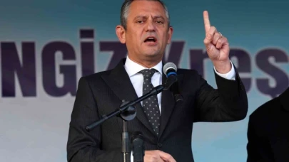 CHP lideri Özel: " O namaz bu namaz mı? Arada 13 yıl var"