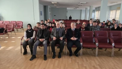 İstiklal Marşı'nı güzel okuma yarışması düzenlendi