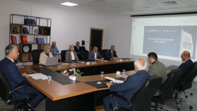 Katipoğlu, Hayat Boyu Öğrenme birimi amirleriyle bir araya geldi