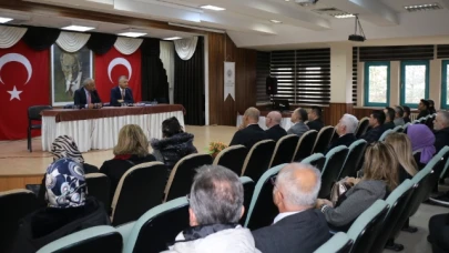 Katipoğlu, Merzifon'da okul müdürleri ile buluştu